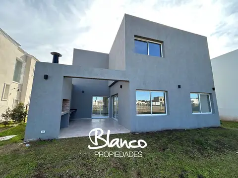 Casa  en Venta en Pilar del Este, Pilar, G.B.A. Zona Norte