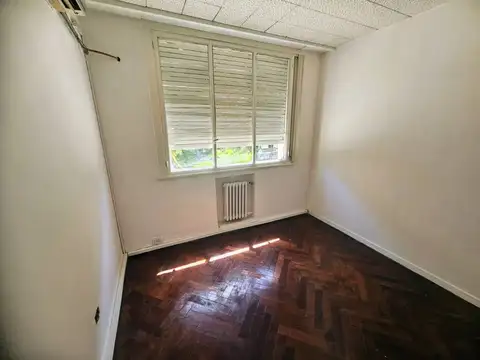 Avenida Presidente Julio A. Roca 500