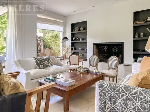 Casa 6 ambientes con 3 baños