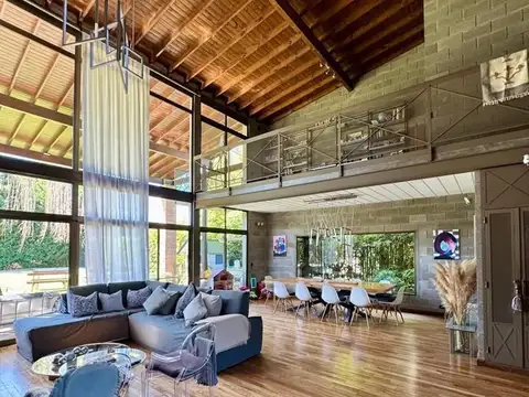 Casa en Venta en Los Senderos I, USD 495.000