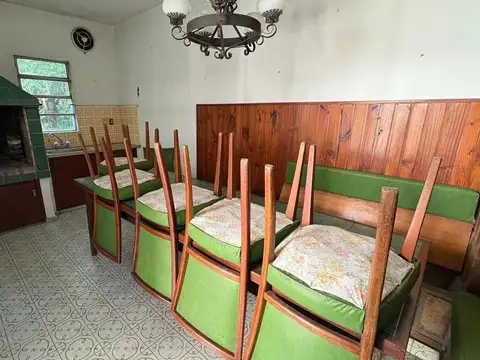 Casa 5 ambientes con 1 baño