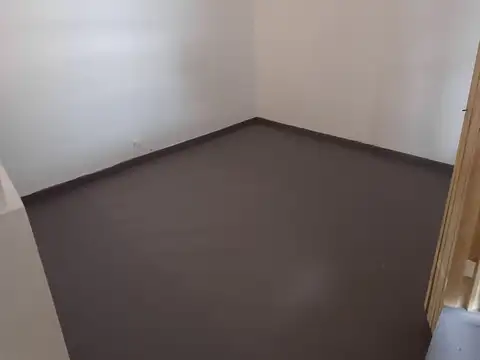 Depto Tipo Casa en Alquiler 73 años