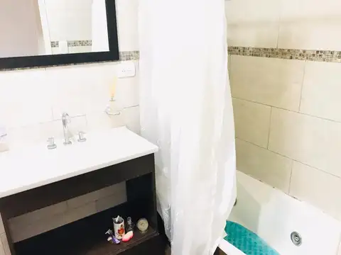 Depto Tipo Casa en Venta con 2 cocheras