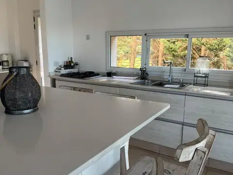 Casa en Venta en Puerto Roldan, USD 370.000