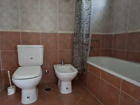 Departamento en Alquiler con 1 cochera