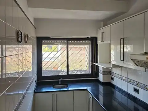 Departamento en Alquiler en Floresta, $ 850.000