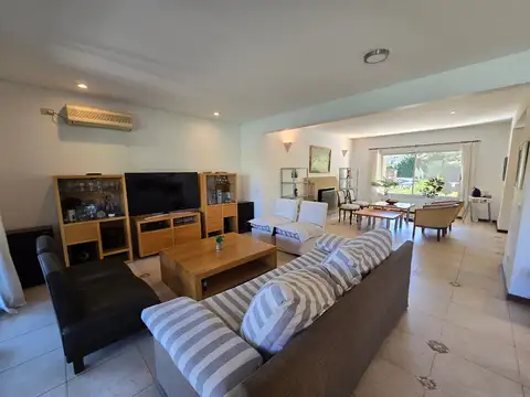 Casa en Venta en Isla Del Sol, USD 620.000