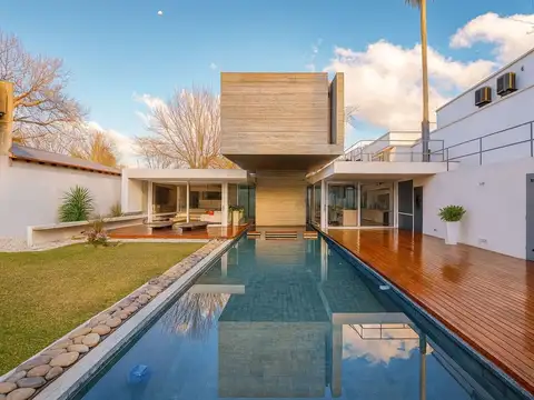 CASA EN VENTA CITY BELL