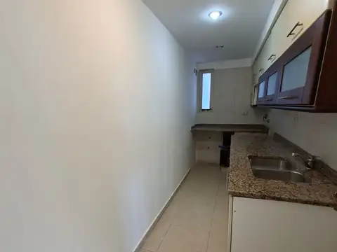 Celestino VIII. Dpto de 2 dorm y 2 baños. Centro.