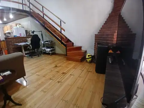 VENTA CASA CON LOCAL EN TEMPERLEY