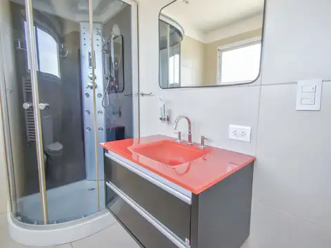 CASA EN VENTA BARRIO SAN LUCAS SALIDA LAGUNA