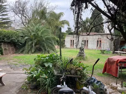 Chalet Antiguo Estilo Inglés 5 Ambientes.