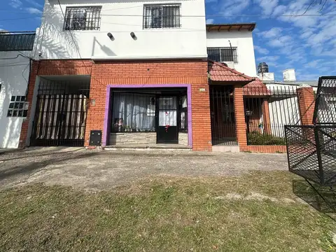 VENTA CASA MULTIFAMILIAR LOCAL GARAGE