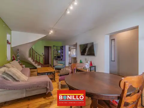 Casa 7 ambientes con 7 baños