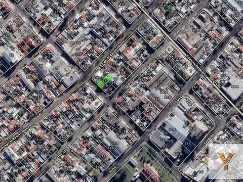 Terreno en Venta 27  mts Fondo