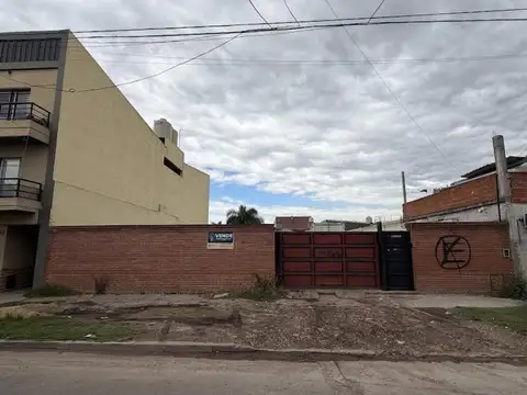 Venta en Lomas Del Mirador  294 m2 NUEVO VALOR