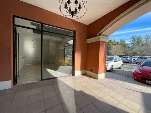 Local en Venta en Pilar, USD 1.630.568