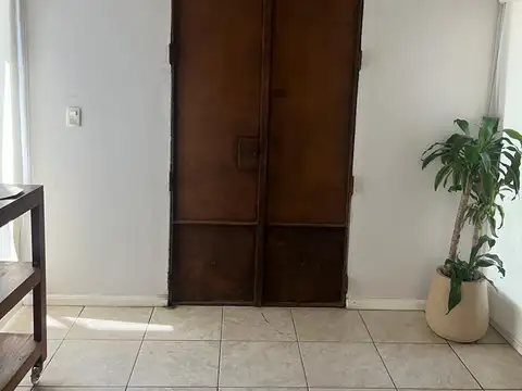 Casa en Alquiler en El Centauro, USD 1.800