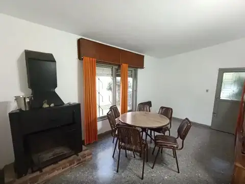 Casa en Venta en Barrio Parque Leloir, USD 159.000