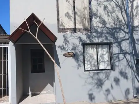 Alquiler! Casa de 1 dormitorio con patio pequeño! Rawson 739 Victoria Entre Rios