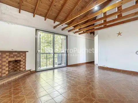 Castillo al 800 Ramos Mejia