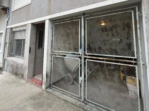 Depto Tipo Casa en Alquiler de 4 ambientes