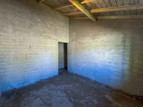 Casa 2 ambientes con 1 baño