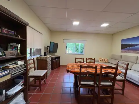CASA EN VENTA ZÁRATE - ESCALADA