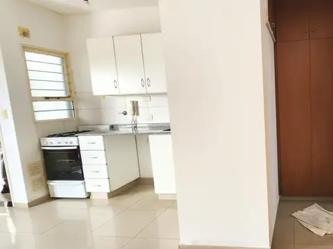 Departamento en Alquiler en Caseros, $ 590.000