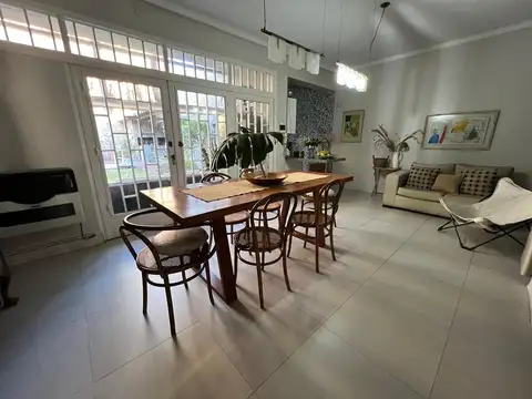 Casa en  VENTA 5 ambientes en Villa Ballester