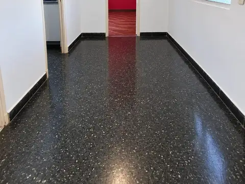 Depto Tipo Casa en Venta en Parque Chacabuco, USD 55.000