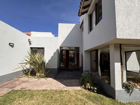 Casa en Venta de 5 dormitorios