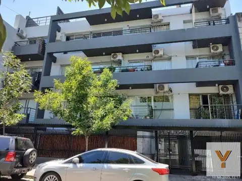 Perú e/ Avenida Caseros y Finochietto
