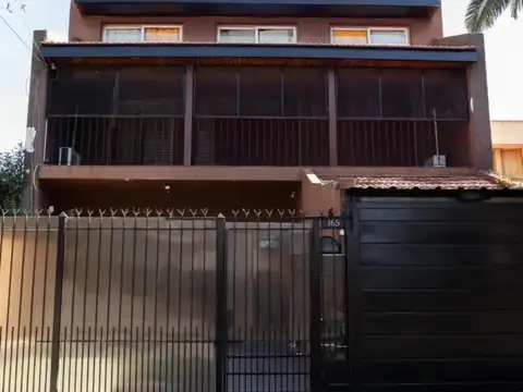 GRAN CASA A LA VENTA, HERMOSO BARRIO