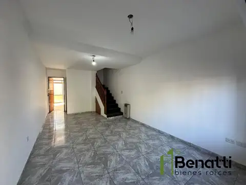 Depto Tipo Casa en Venta en Ramos Mejia, USD 135.000