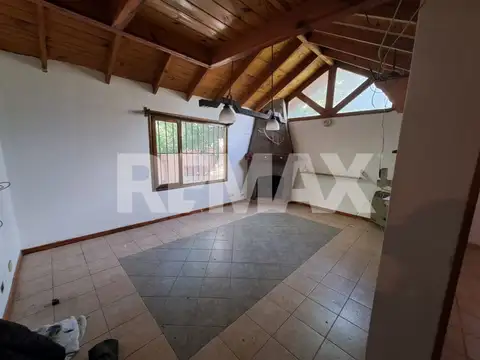 Depto Tipo Casa en Venta de 6 ambientes