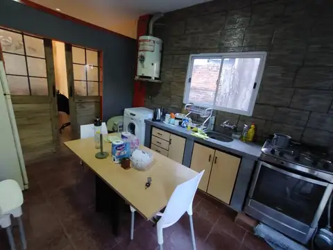 Casa 3 ambientes en venta en Merlo