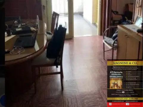 Casa 7 ambientes con 4 baños