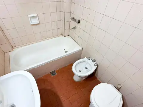 CASA - 3 AMBIENTES  - PARQUE SAN MARTIN