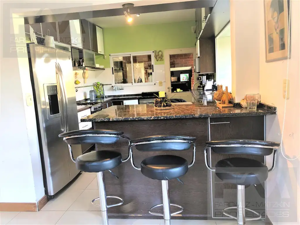 Casa en Country Club Banco Provincia de 4 dormitorios