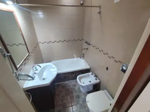 Depto Tipo Casa en Venta con 1 cocheras