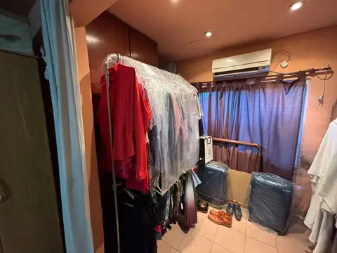 Casa 6amb 2 flias A RECICLAR APTO 5Pisos OPORTUNIDAD