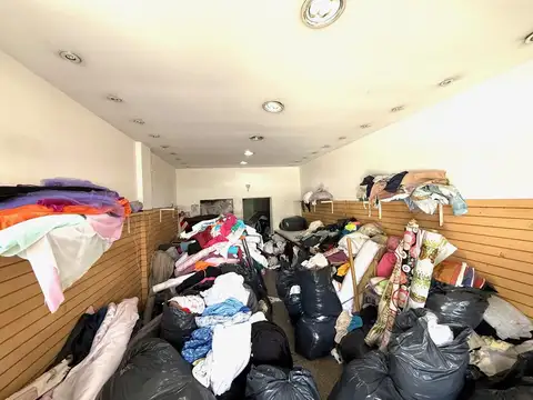 Local sobre Avenida - 100m2