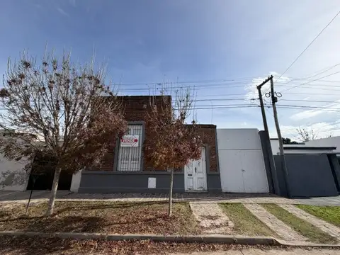 CASA EN VENTA CALLE 23 ENTRE 44 Y 46 - MERCEDES (B)
