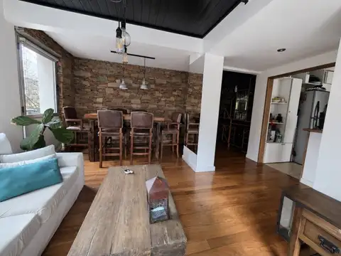 Venta Duplex 3 Ambientes con cochera y pileta, Acassuso.