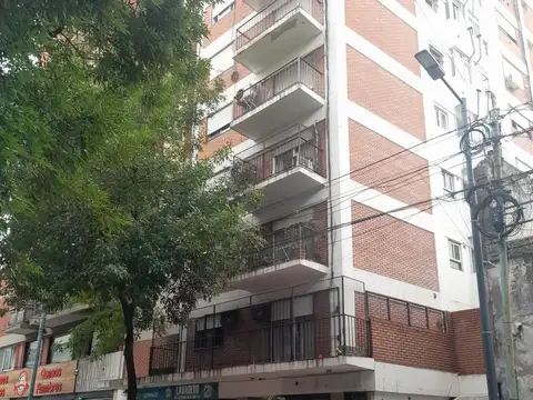 DEPTO 3 AMB C/BALCON Y COCHERA