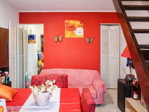 Depto Tipo Casa en Venta con 1 cocheras