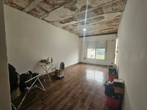 Venta Ph 3 ambientes tipo casa con cochera, jardin y patio independiente