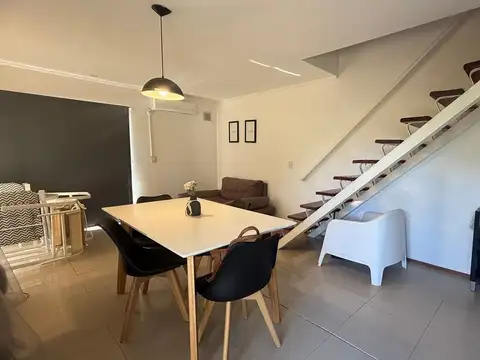 Venta casa dos dormis con pileta zavalla