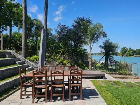 Casa 7 ambientes con 3 baños